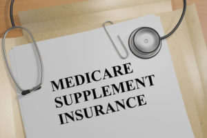 difference between medicare advantage and medicare supplement